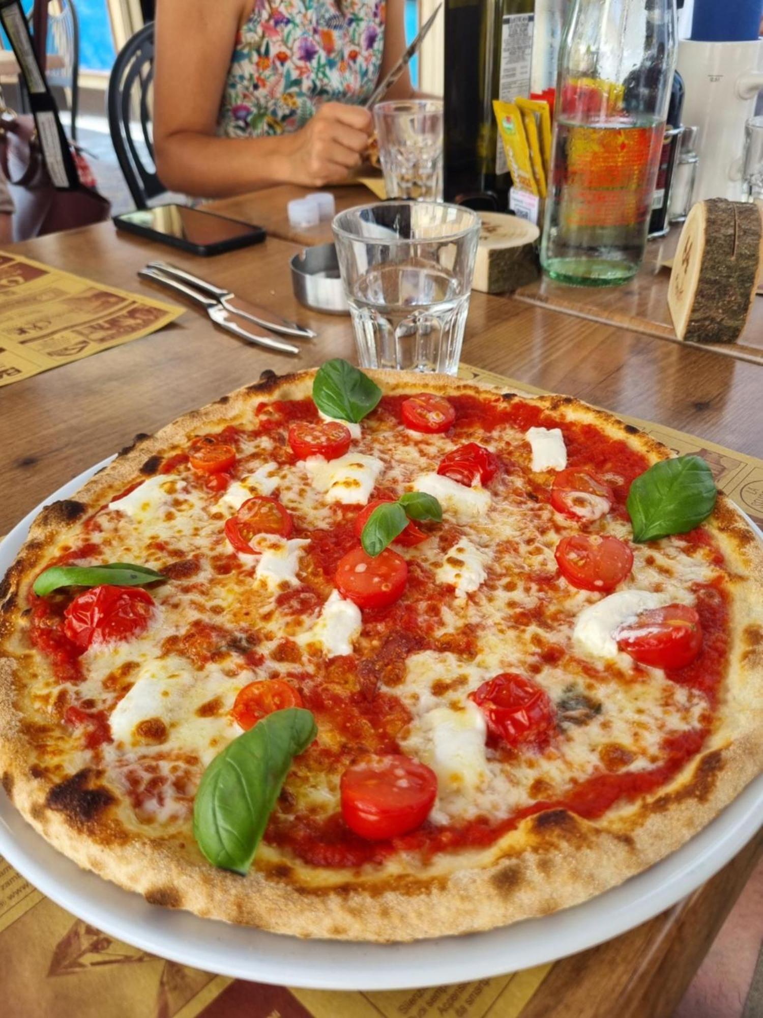 Hotel Vittoria Riva del Garda Dış mekan fotoğraf