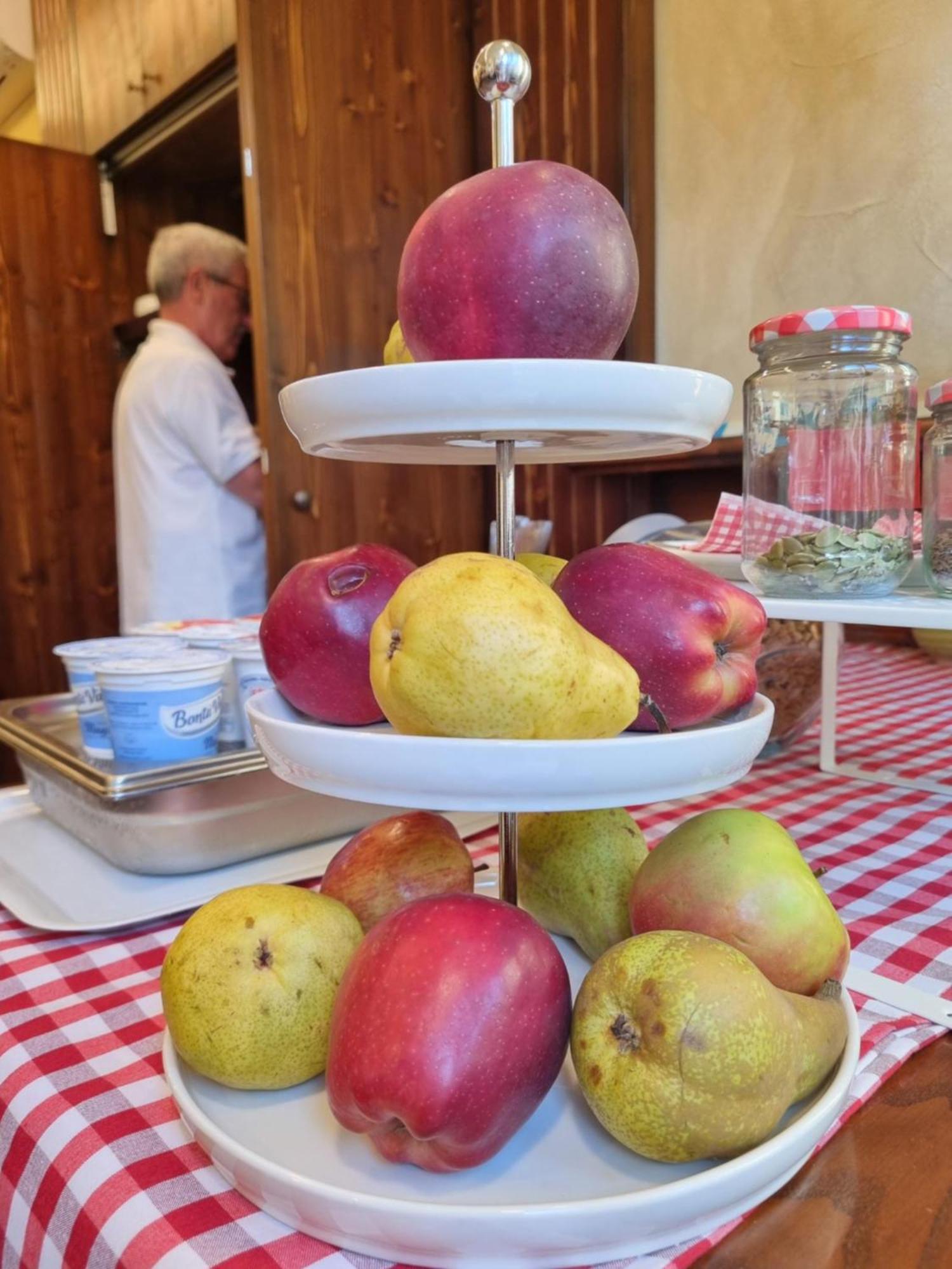 Hotel Vittoria Riva del Garda Dış mekan fotoğraf