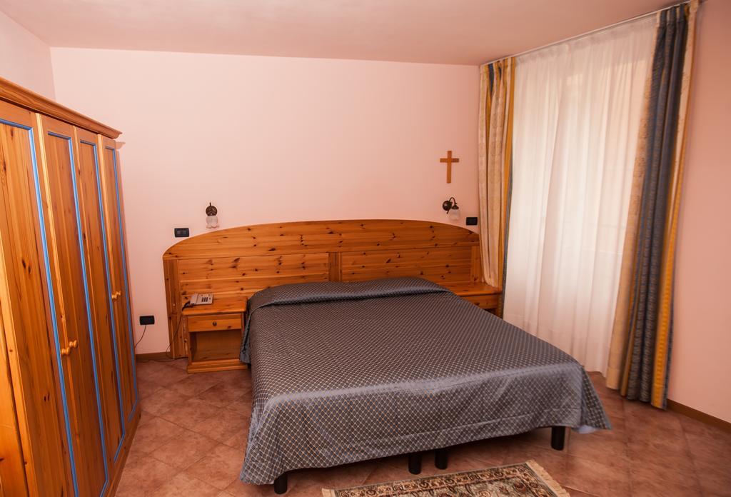 Hotel Vittoria Riva del Garda Dış mekan fotoğraf