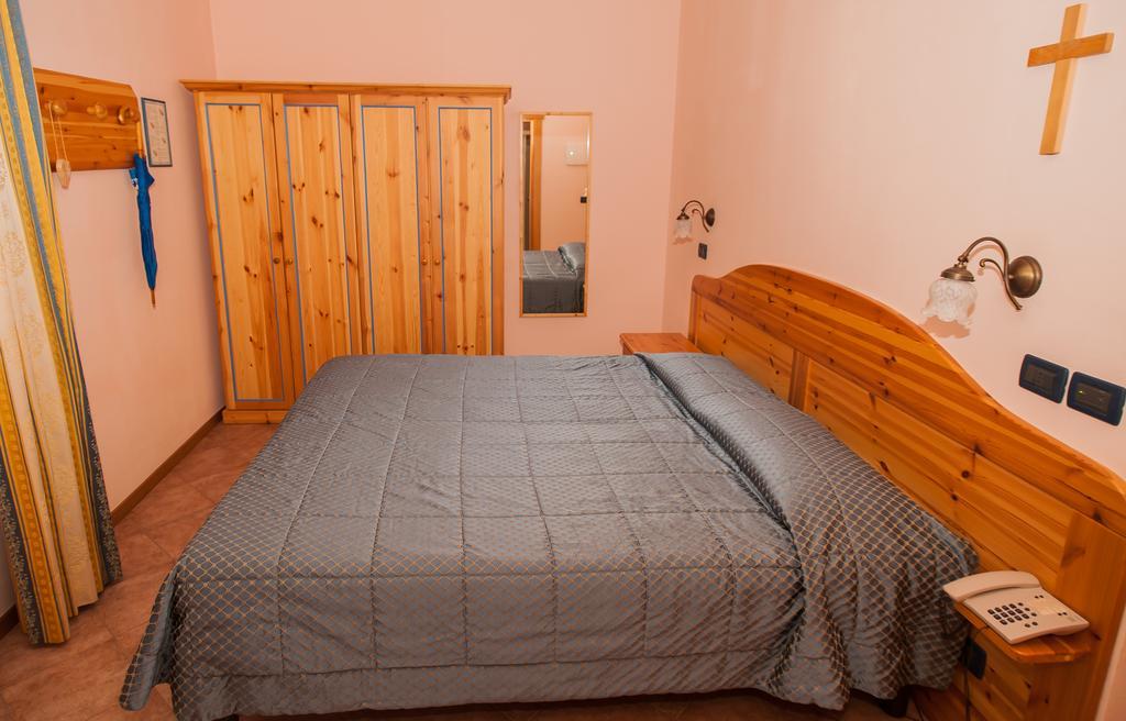 Hotel Vittoria Riva del Garda Dış mekan fotoğraf