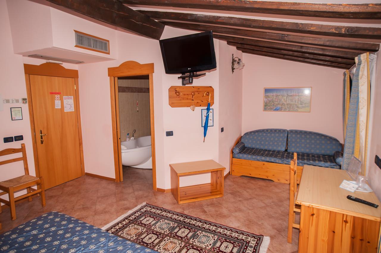 Hotel Vittoria Riva del Garda Dış mekan fotoğraf